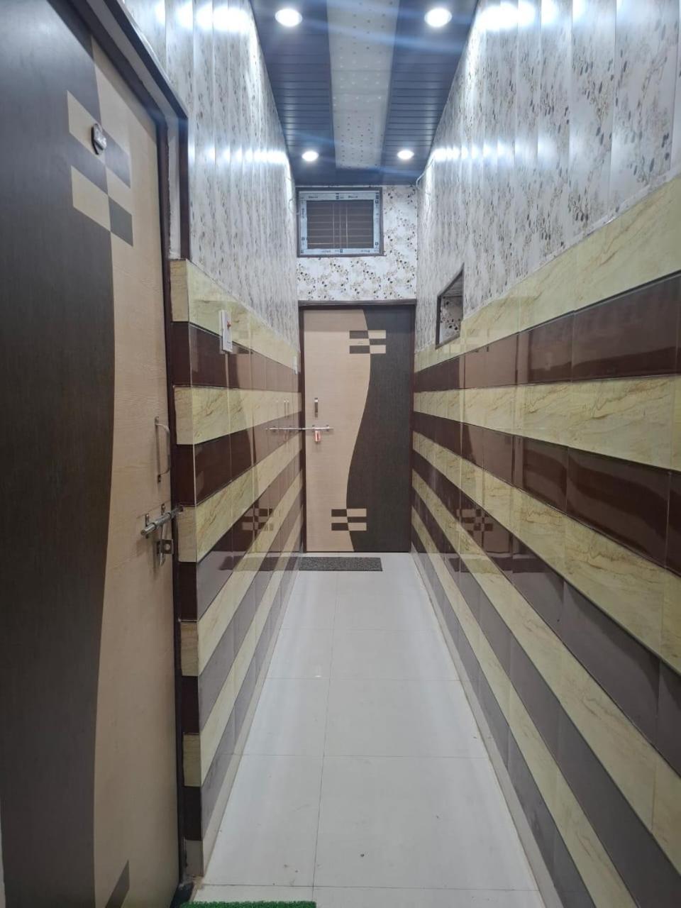 Hotel Sgh Subhadra Guest House Ayodhya 外观 照片