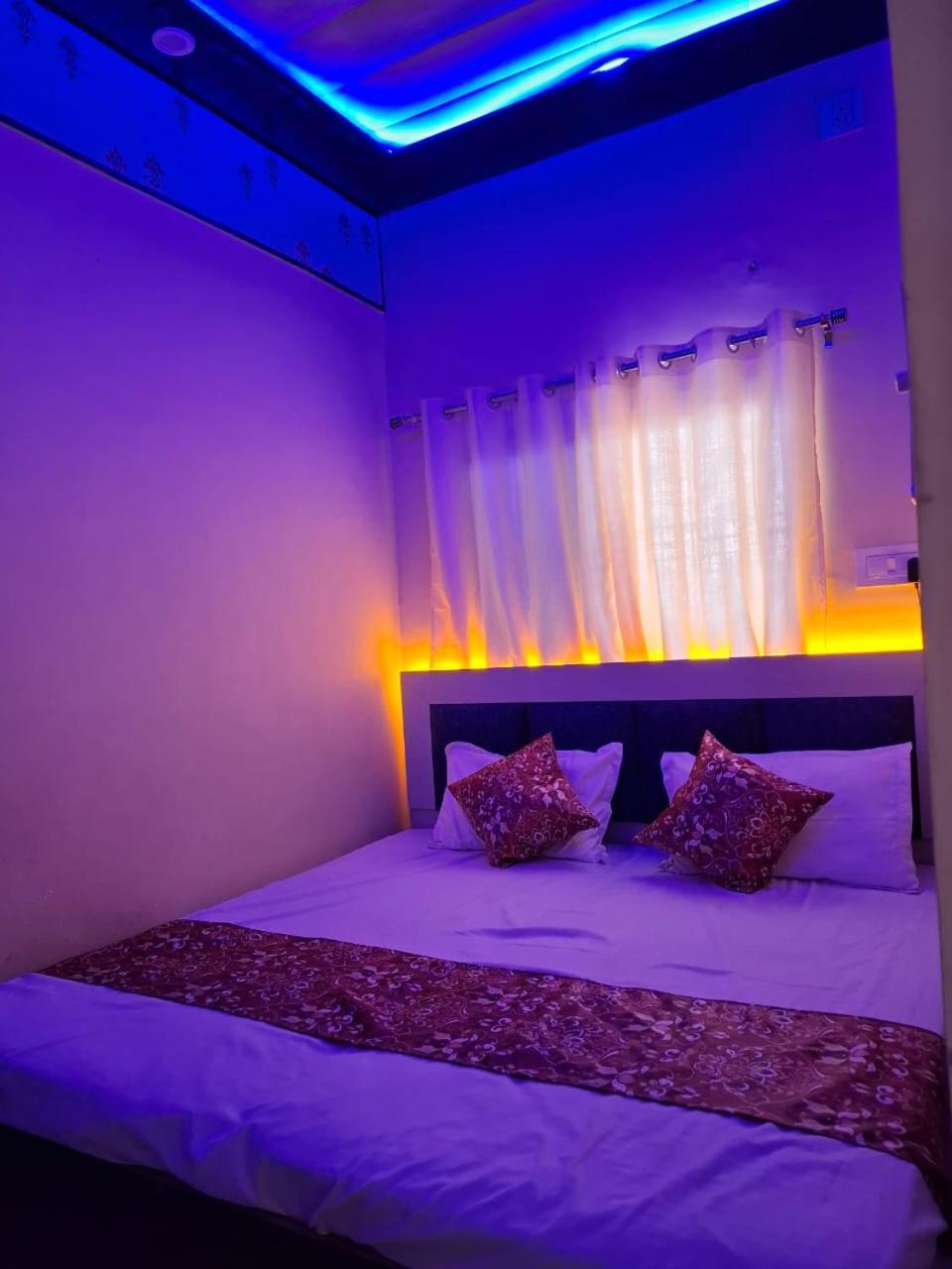 Hotel Sgh Subhadra Guest House Ayodhya 外观 照片