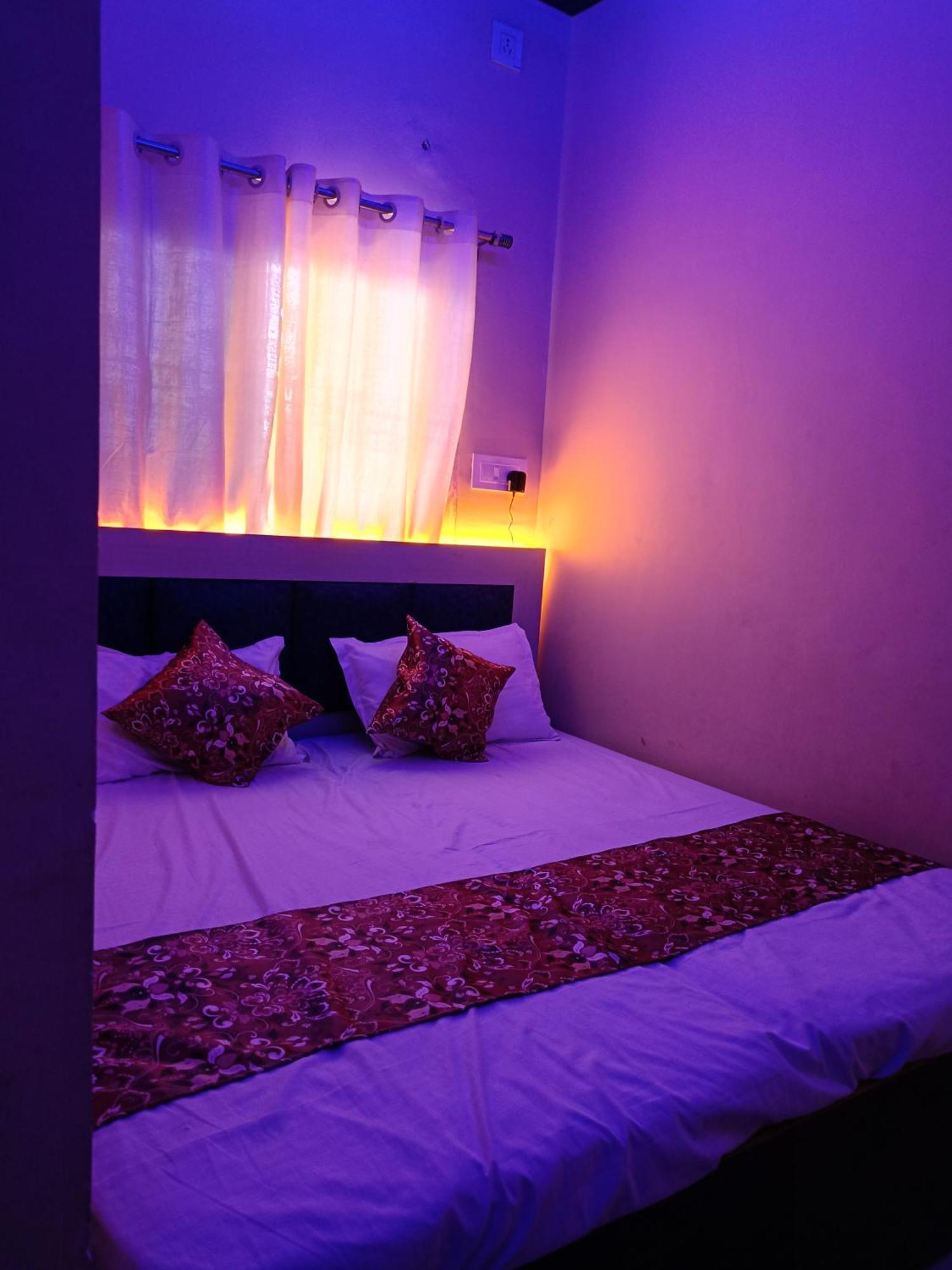 Hotel Sgh Subhadra Guest House Ayodhya 外观 照片