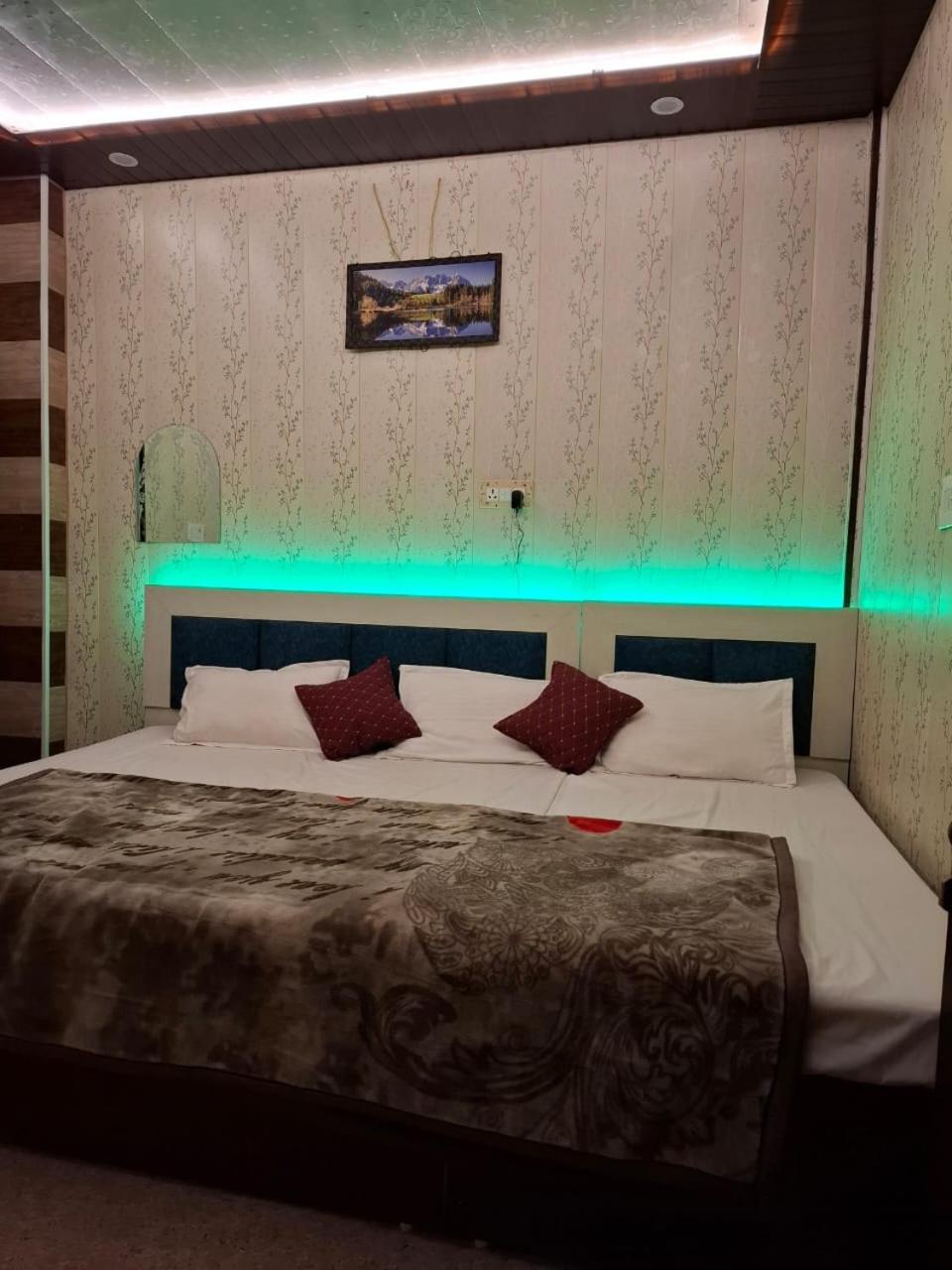 Hotel Sgh Subhadra Guest House Ayodhya 外观 照片