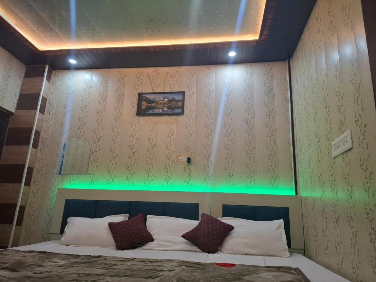 Hotel Sgh Subhadra Guest House Ayodhya 外观 照片