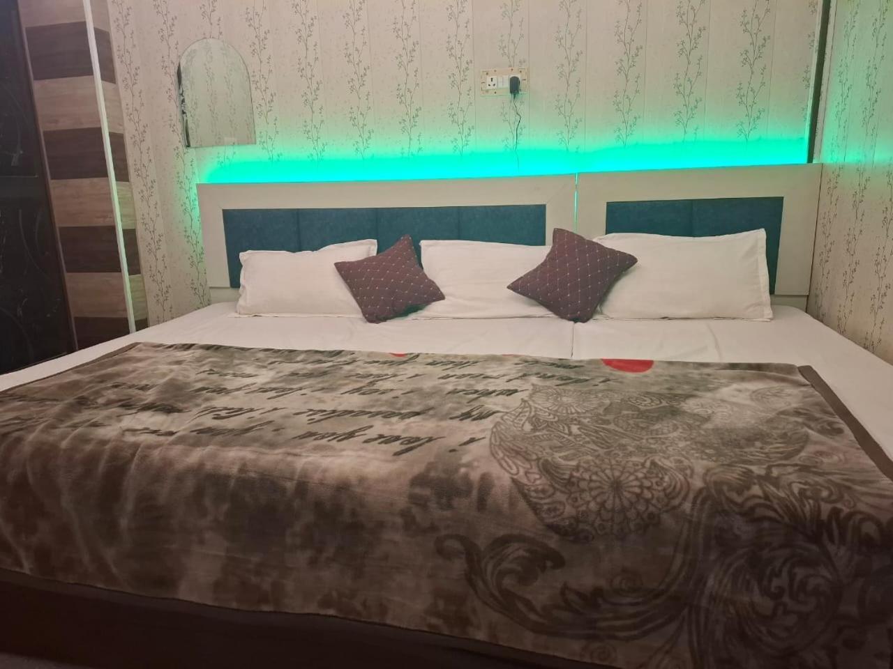 Hotel Sgh Subhadra Guest House Ayodhya 外观 照片